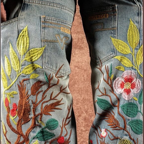 VeryRare Sakura Demi Jeans Size M Blue Pants Denim Embroidered Cherry Blossom - Picture 15 of 16